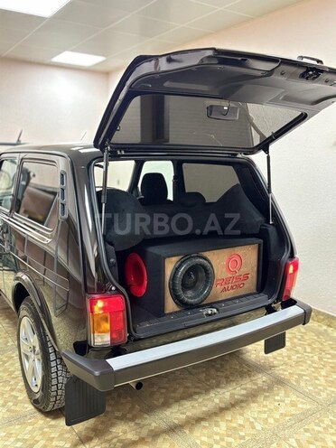 LADA (VAZ) Niva-7