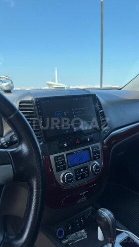 Hyundai Santa Fe-6