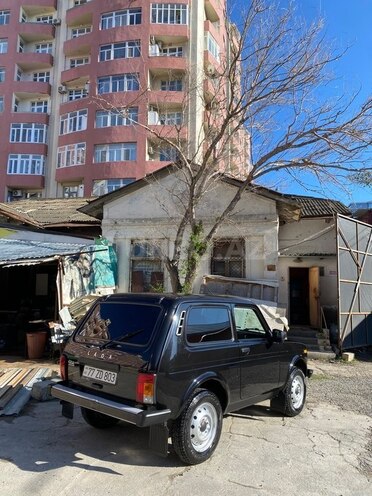 LADA (VAZ) Niva-13