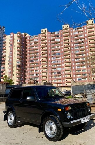 LADA (VAZ) Niva-12