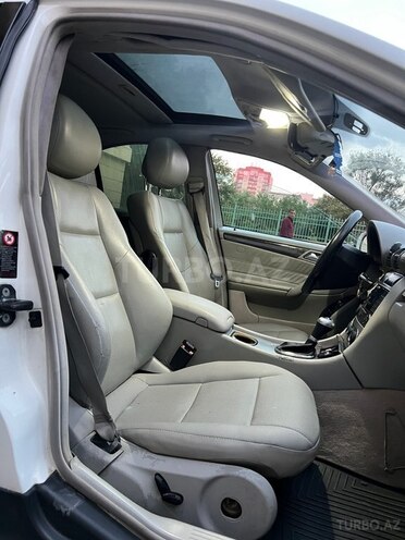 Mercedes C 230-11