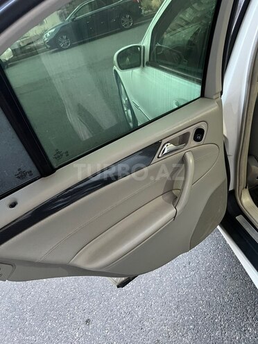 Mercedes C 230-13