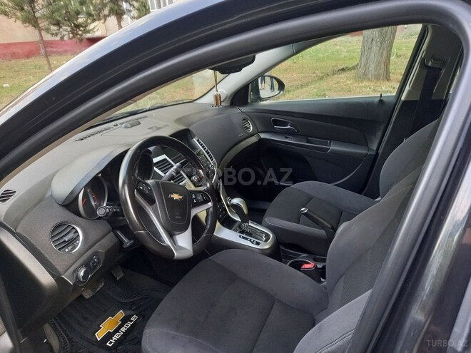 Chevrolet Cruze-5