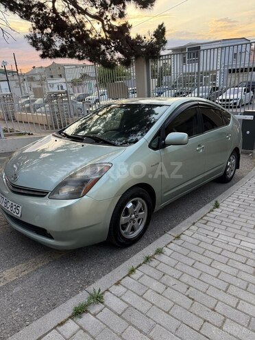 Toyota Prius-2