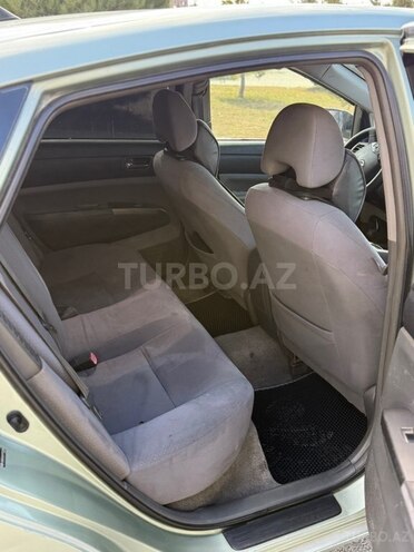 Toyota Prius-11