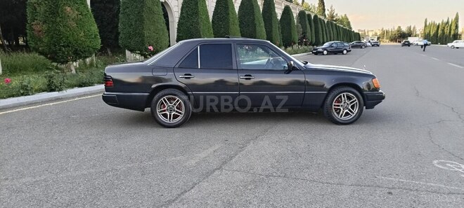 Mercedes 200 E-6