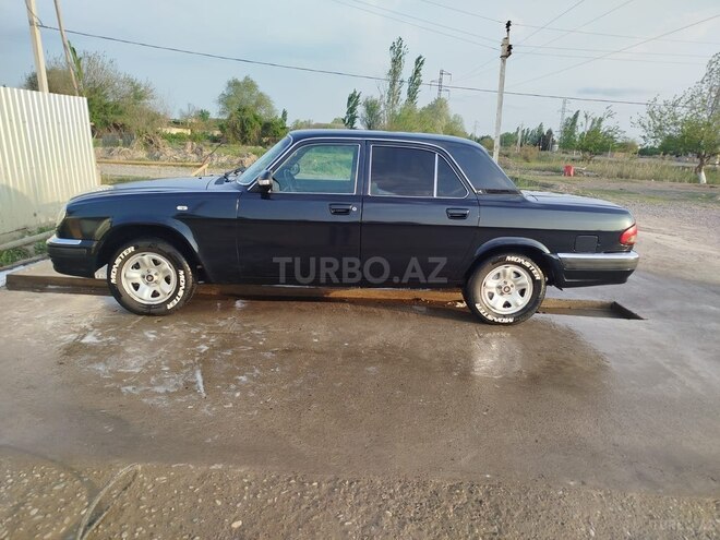 GAZ 31105 "Volga"-10