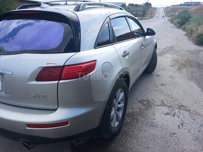 Infiniti FX35-8