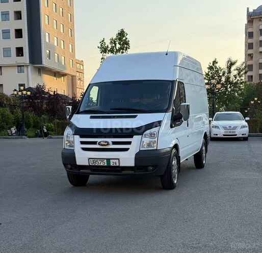 Ford Transit-2