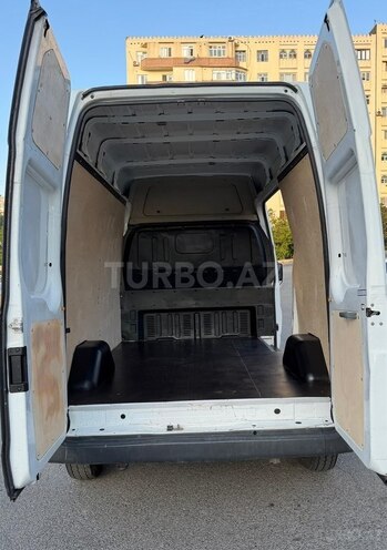 Ford Transit-11