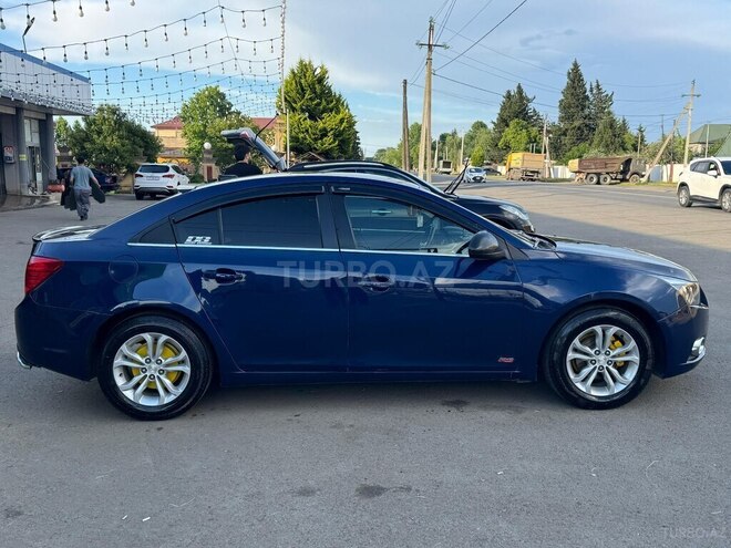 Chevrolet Cruze-7