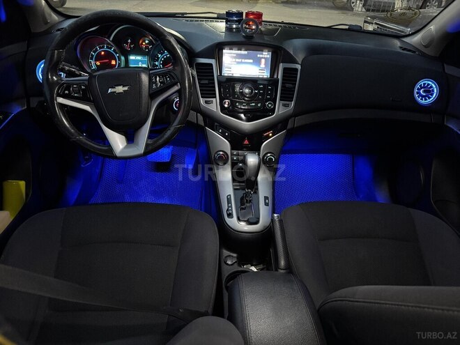 Chevrolet Cruze-14