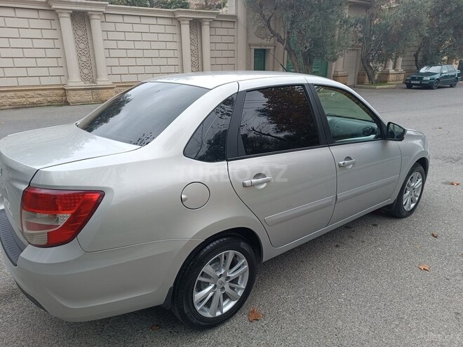 LADA (VAZ) Granta-12