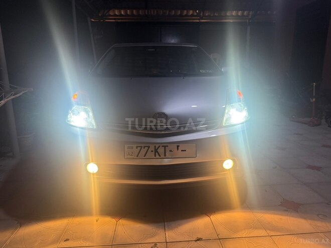Toyota Prius-18