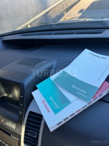Toyota Prius-17