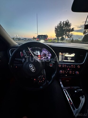 Kia Optima-4