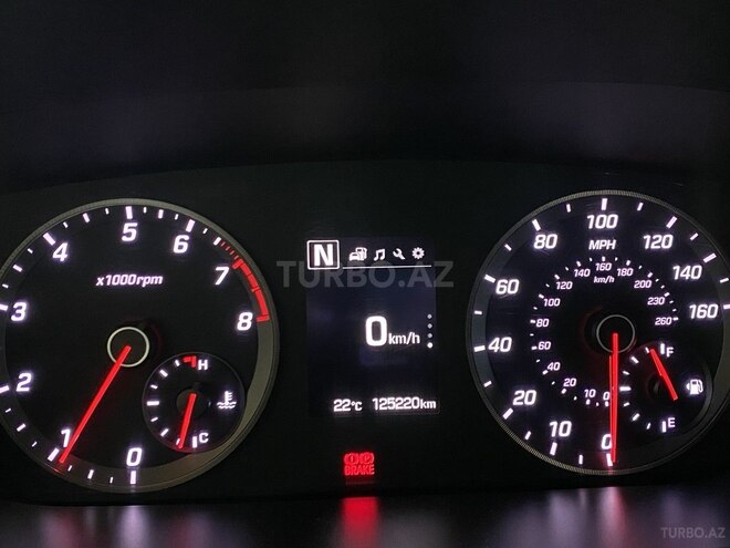 Hyundai Sonata-10