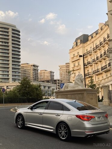 Hyundai Sonata-6