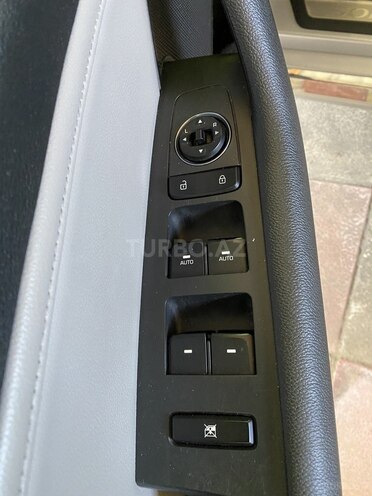 Hyundai Sonata-13