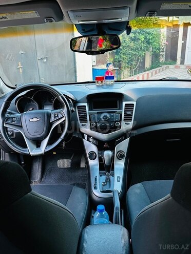 Chevrolet Cruze-19