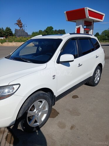 Hyundai Santa Fe-11