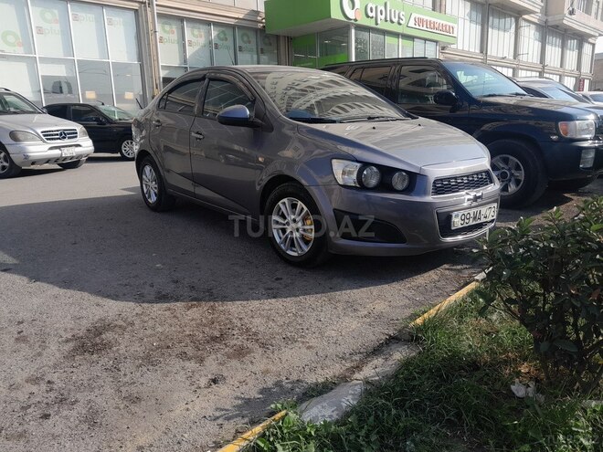 Chevrolet Aveo-6