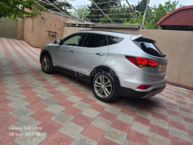 Hyundai Santa Fe-9
