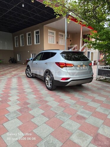 Hyundai Santa Fe-8