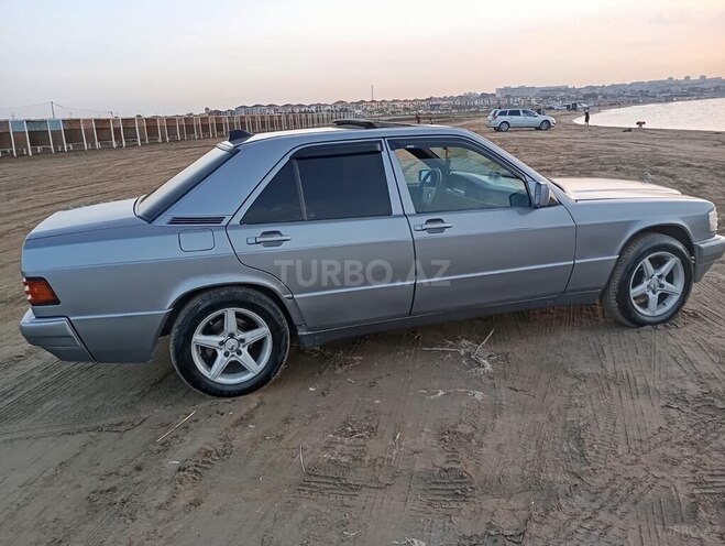 Mercedes 190-3