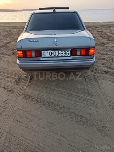 Mercedes 190-7