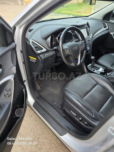 Hyundai Santa Fe-13