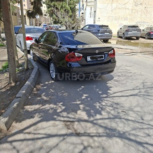 BMW 320-3