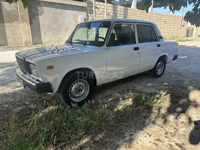 LADA (VAZ) 2107-5