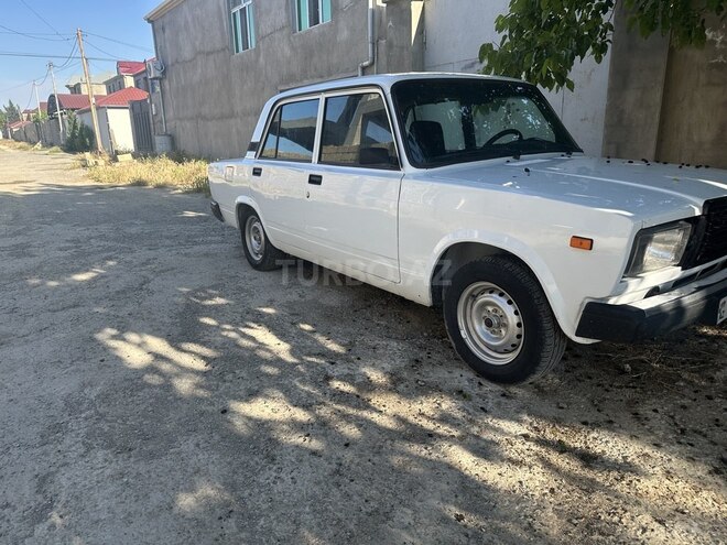 LADA (VAZ) 2107-4