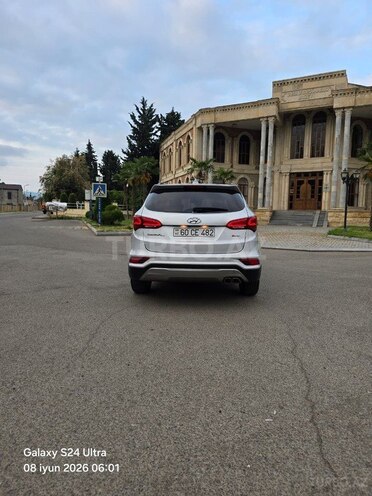 Hyundai Santa Fe-20