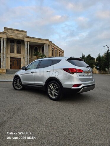 Hyundai Santa Fe-19