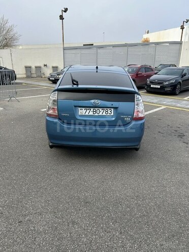 Toyota Prius-8