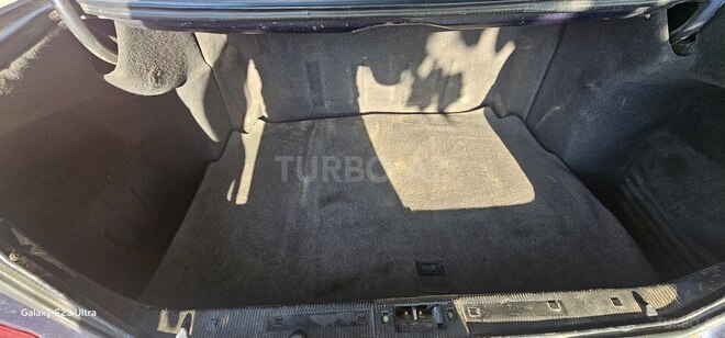 Mercedes E 230-16