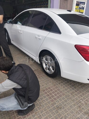 Chevrolet Cruze-9