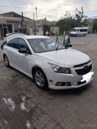 Chevrolet Cruze-1