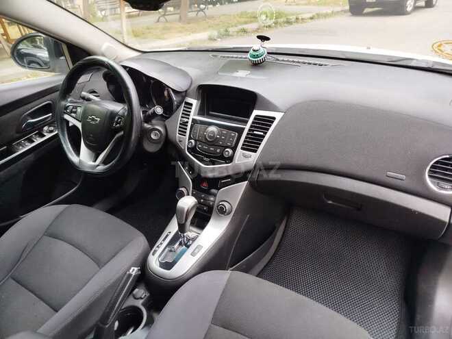 Chevrolet Cruze-14