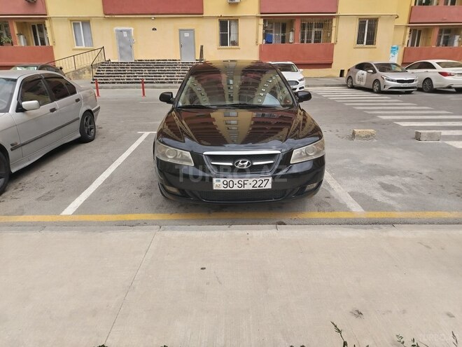 Hyundai Sonata-1