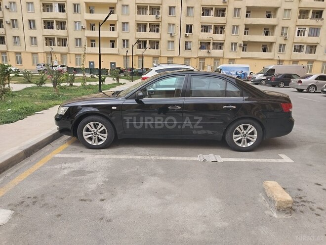 Hyundai Sonata-6
