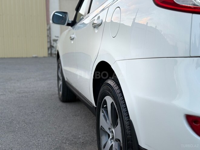 Hyundai Santa Fe-20