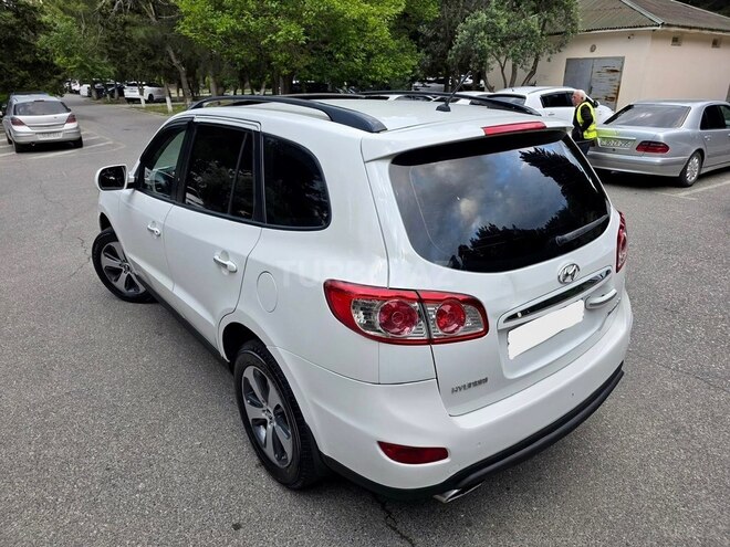 Hyundai Santa Fe-6