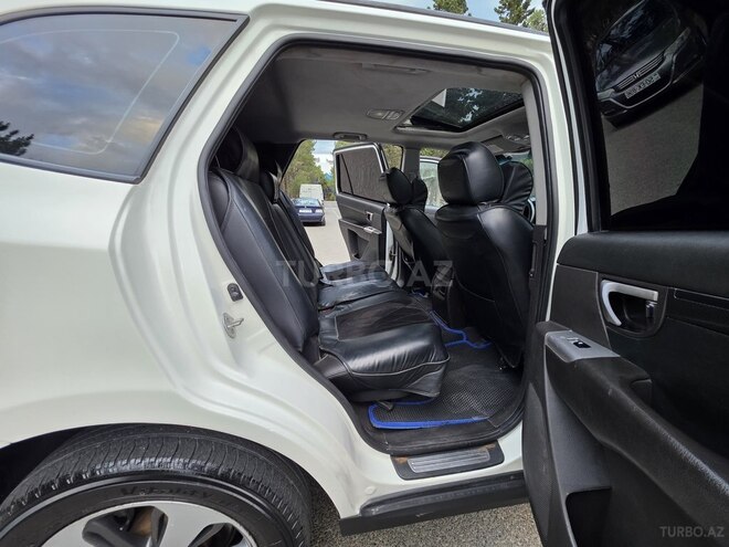 Hyundai Santa Fe-15
