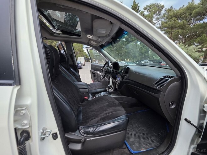 Hyundai Santa Fe-14