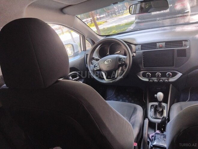 Kia Rio-7