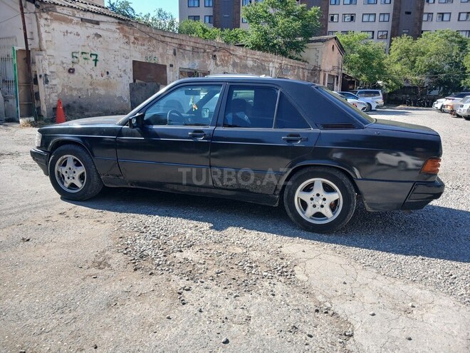Mercedes 190-4