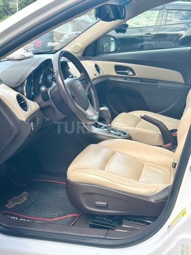 Chevrolet Cruze-6